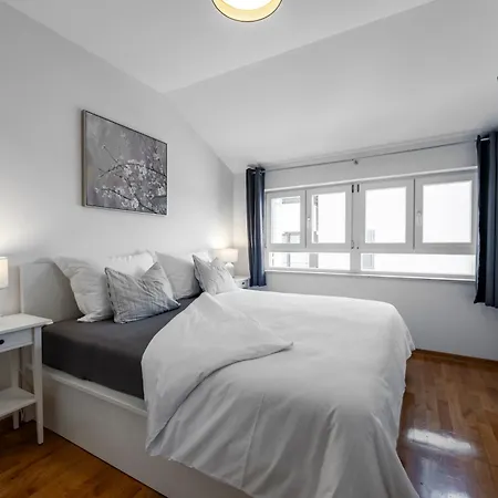 Apartment Prestige 7 *